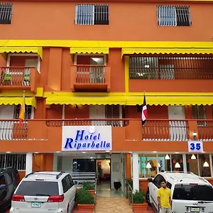 Riparbella Hotel